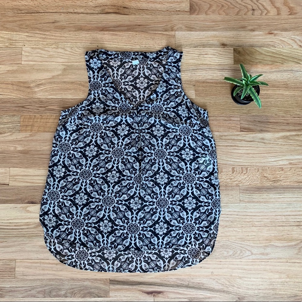 Old Navy Semi-sheer Floral Sleeveless Blouse